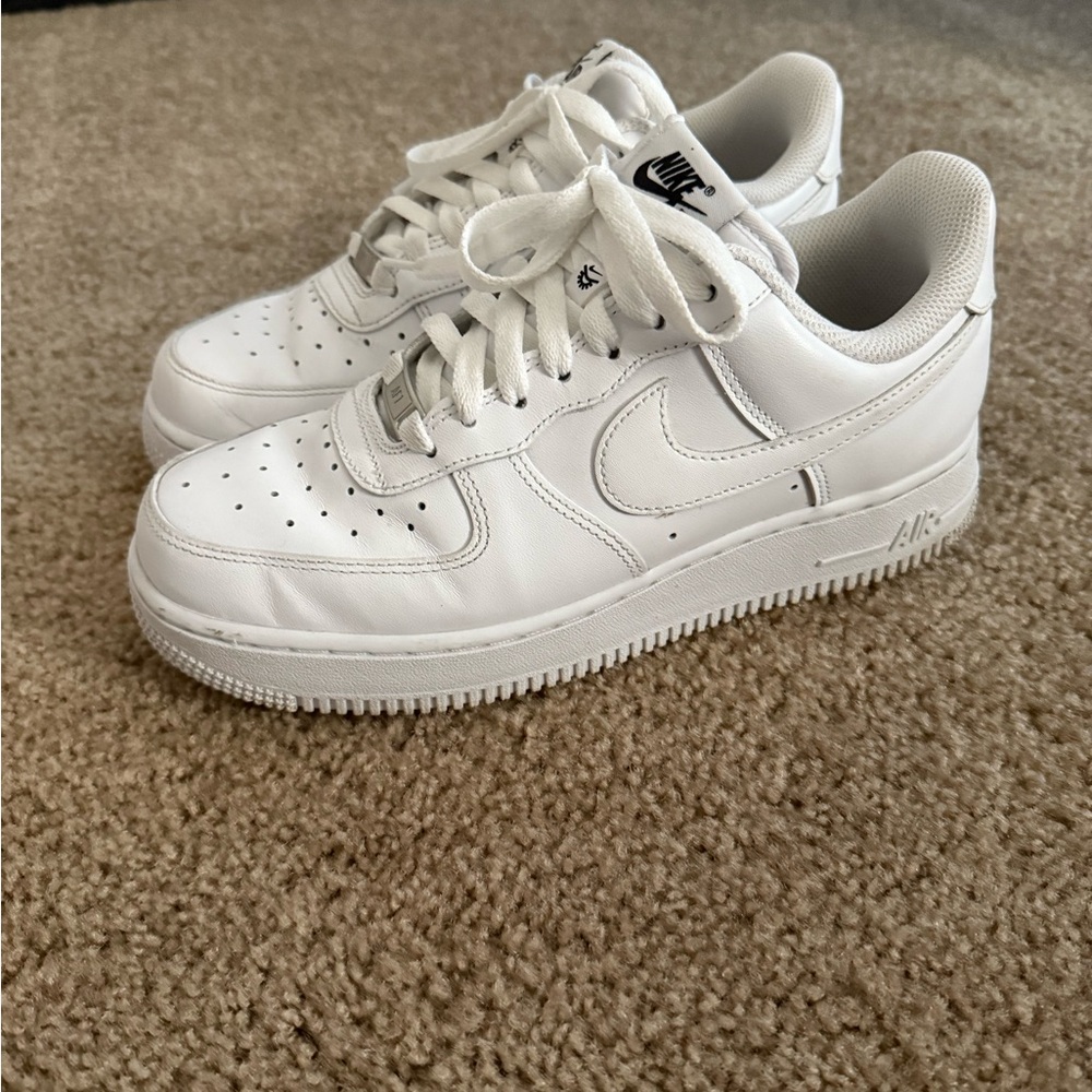Nike Air Force 1 Size: 8